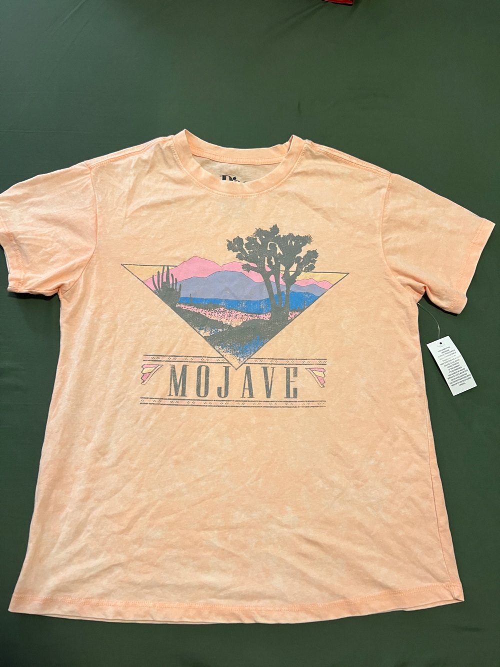 Light Peach Mojave Graphic Short Sleeve Tee Women’s Size S